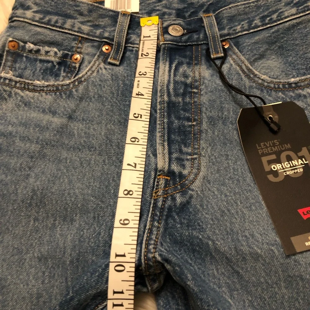 Levi’s 501 Original High Rise Straight Leg Cropped Blue Denim Premium Jeans 26